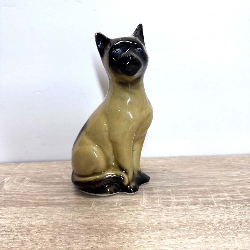 Vintage Made in Brazil Siamese Cat Ceramic Figurine‎ Blue Eyes 7"
